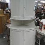 557 7519 CORNER CUPBOARD